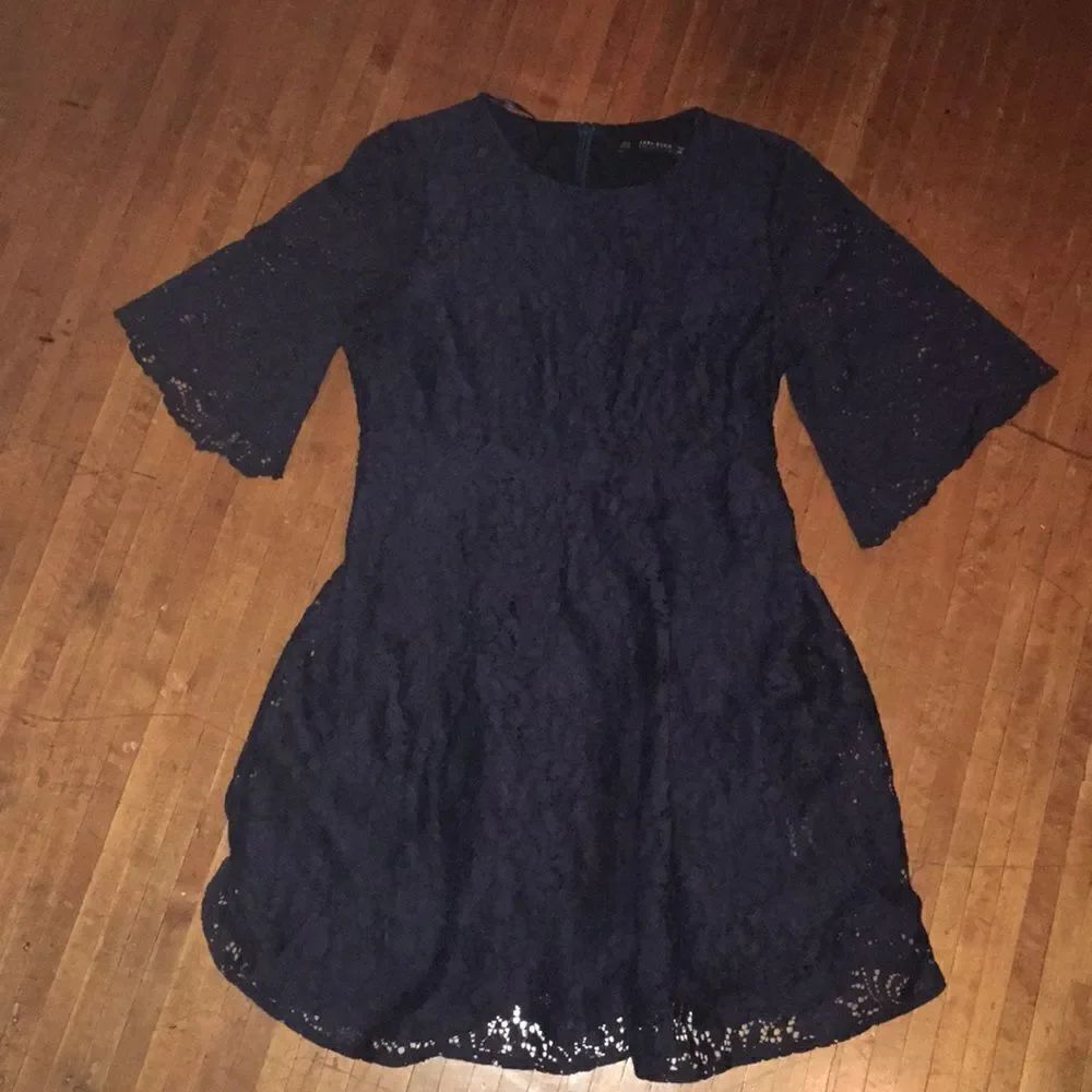 Zara basic collection lace cocktail dress - Picture 2 of 3